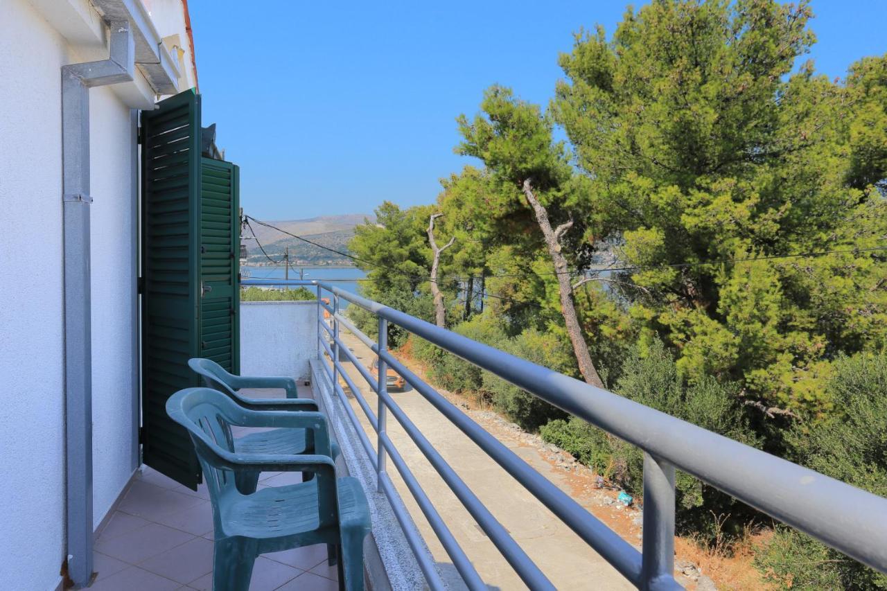 Apartments By The Sea Arbanija, Ciovo - 4320 Trogir Extérieur photo