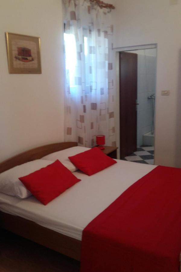 Apartments By The Sea Arbanija, Ciovo - 4320 Trogir Extérieur photo