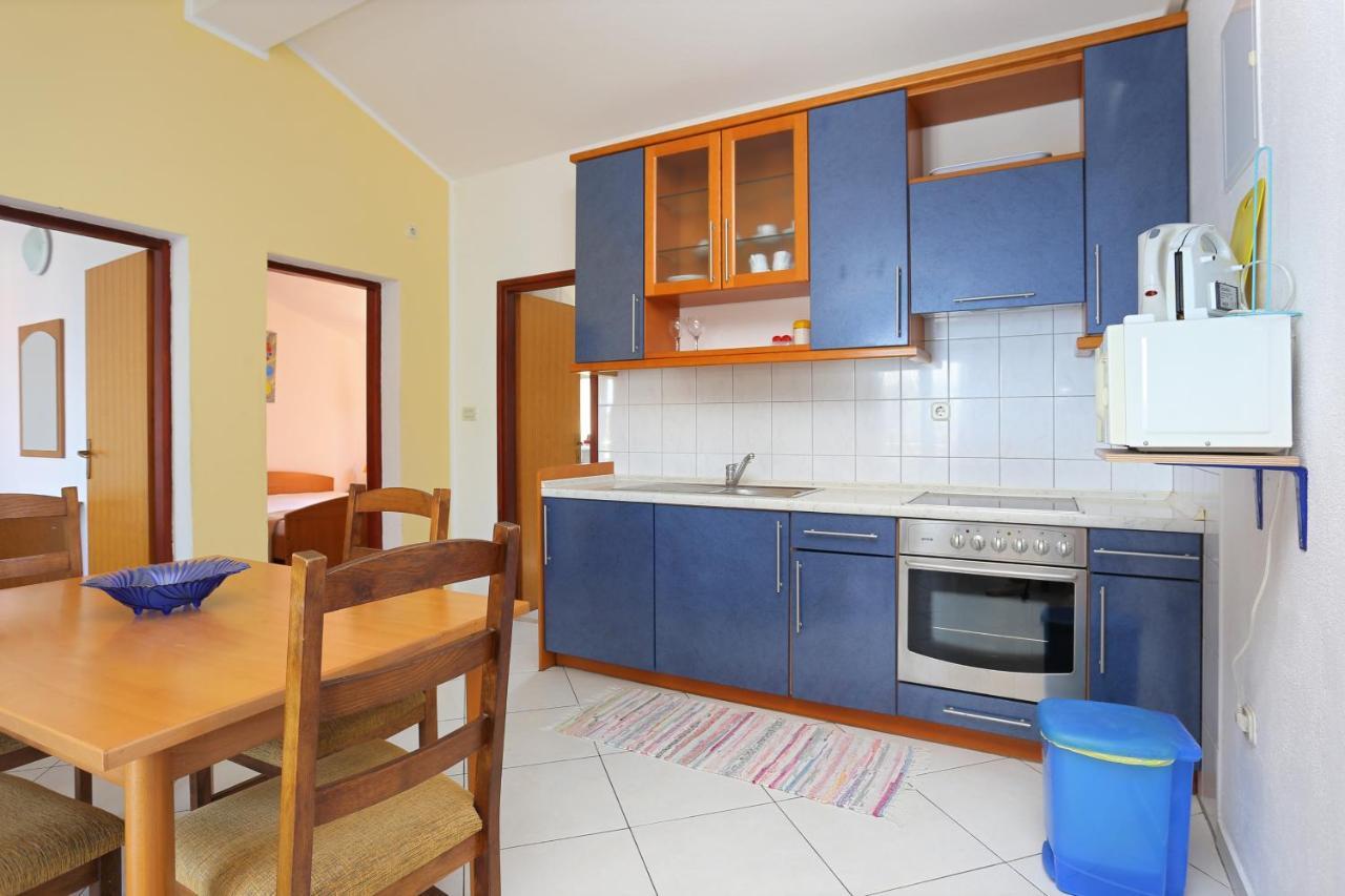 Apartments By The Sea Arbanija, Ciovo - 4320 Trogir Extérieur photo
